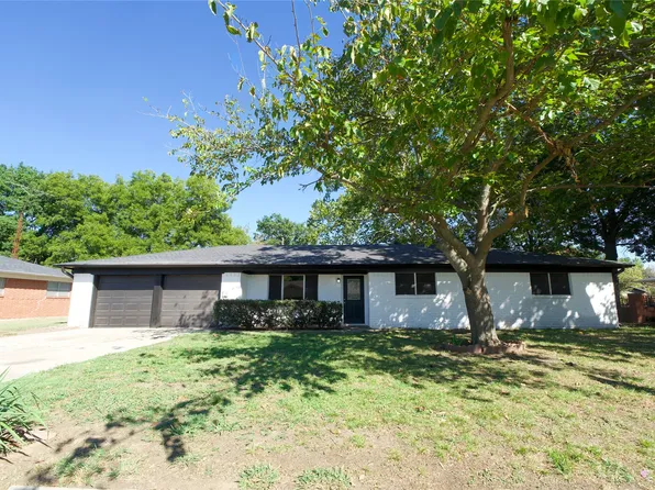 404 Hillside Dr, Gainesville, TX 76240