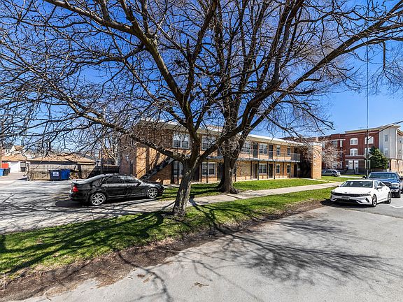 2nd image of 2920 E 90th St #205
