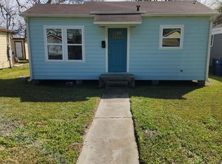 727 16th Ave N, Texas City, TX 77590