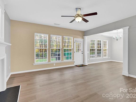 5th image of 2125 Arbor Vista Dr