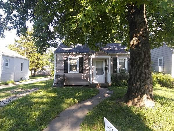1st image of 1640 Medford Ave