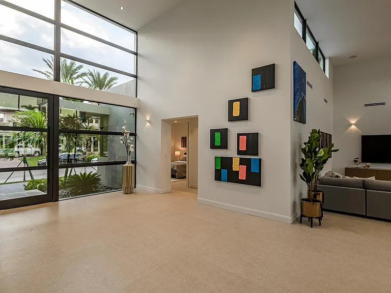 401 Royal Plaza Dr — Photo 15