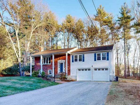 20 Forest St, Medfield, MA 02052