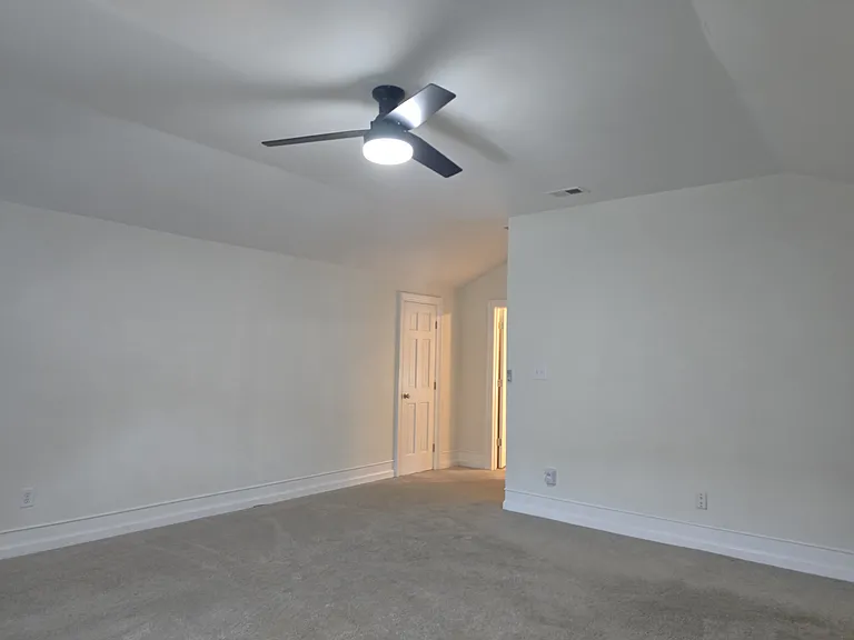 1429 Stovall St — Photo 27