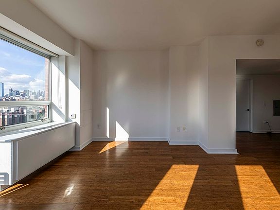 3rd image of 101 Avenue D APT 12E