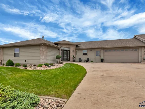 3632 City View Dr, Rapid City, SD 57701