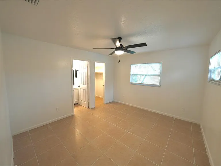 2619 Hendy Ct — Photo 10
