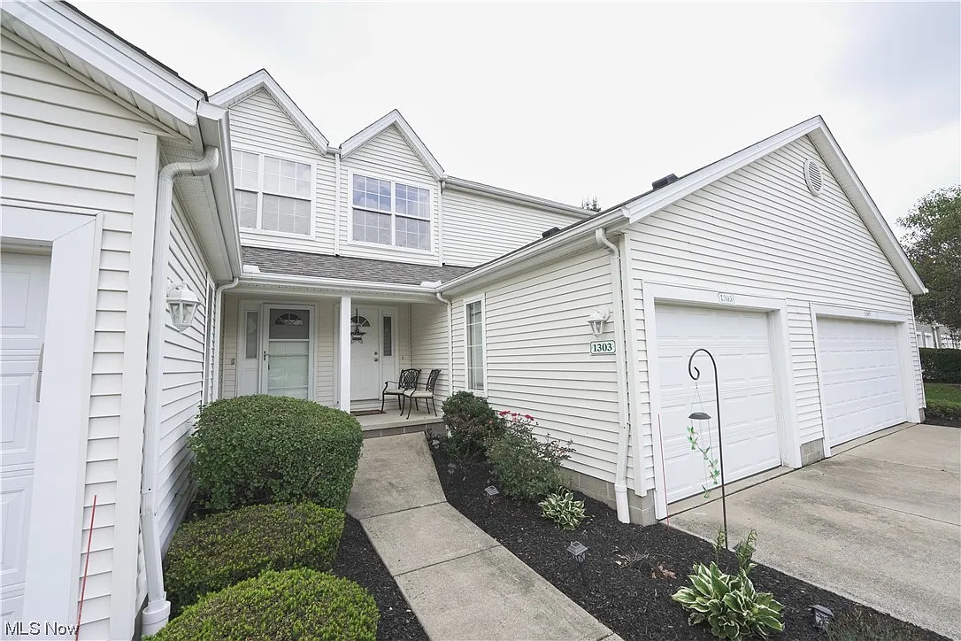 1303 Meadow Run photo 1