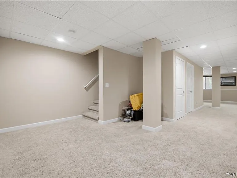 4810 E Stonegate Cir — Photo 40