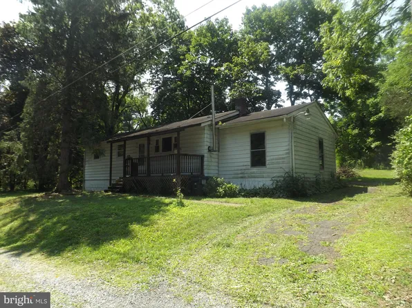 30 Creek Dr, Orwigsburg, PA 17961