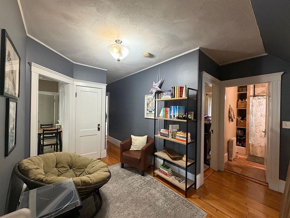 1st image of 211 Powder House Blvd