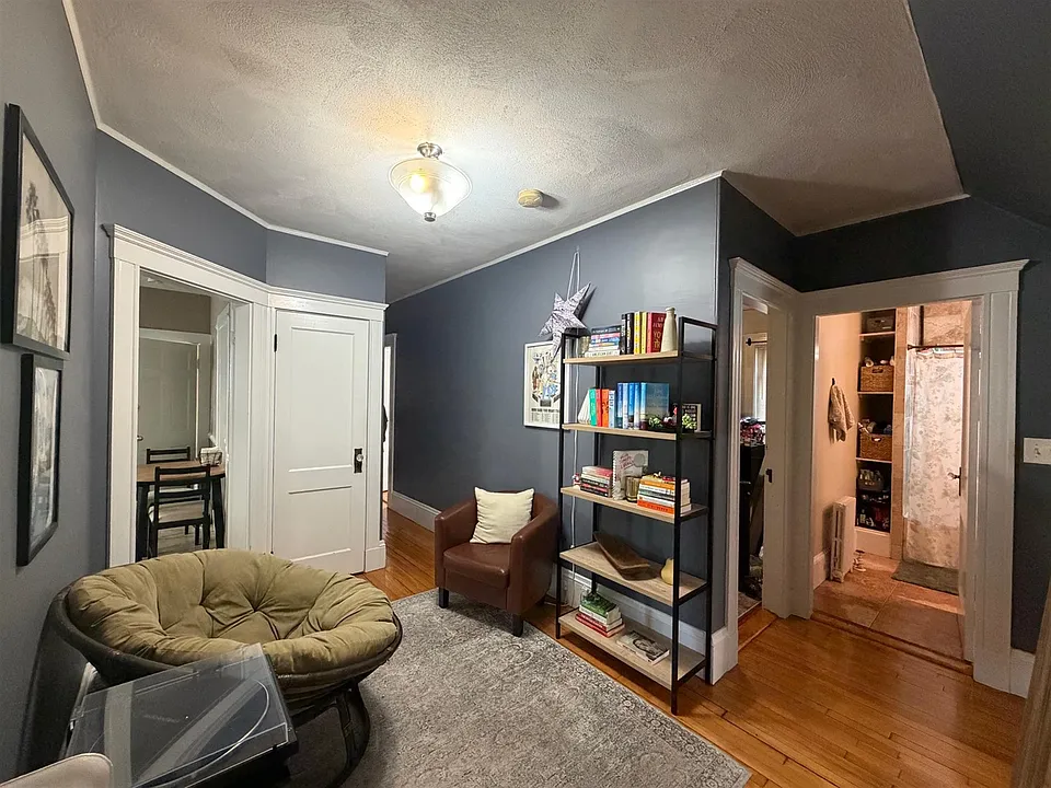 211 Powder House Blvd