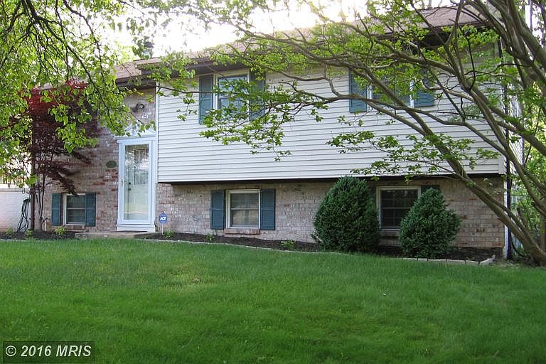 1st image of 8255 Ahearn Dr