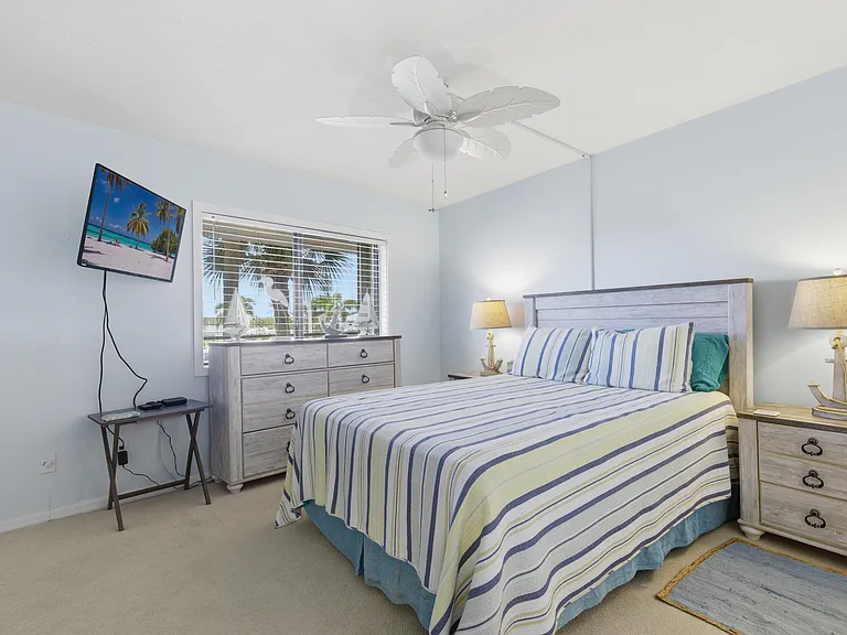355 S Ocean Dr #106 — Photo 31