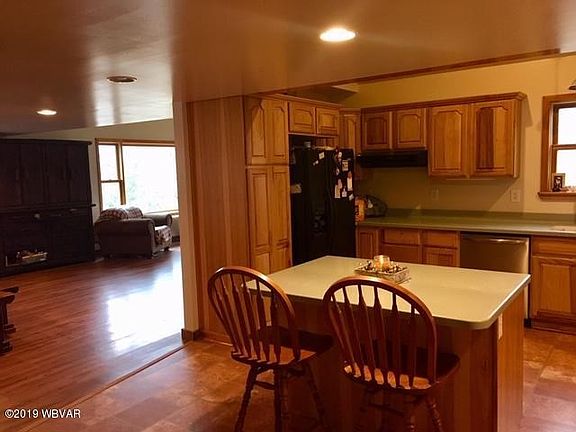 kitchen to dining