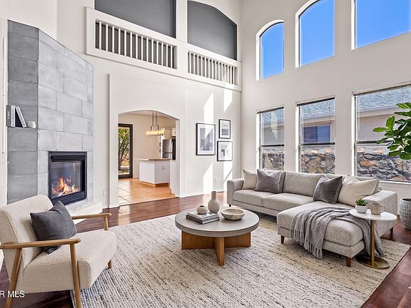 2nd image of 10957 Acoma St