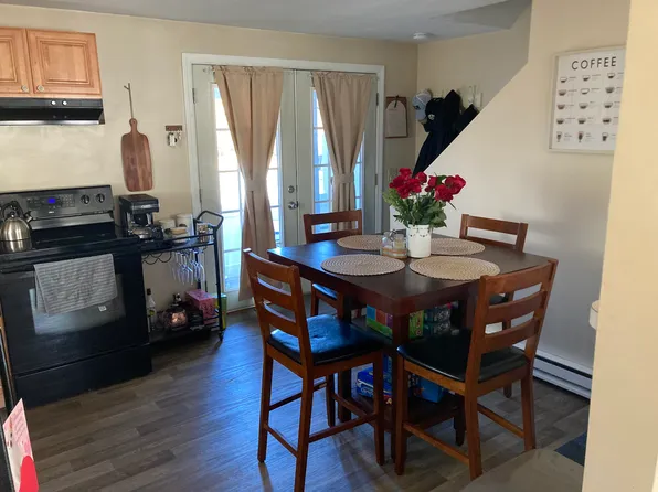 20 Hanover St, Westfield, MA 01085