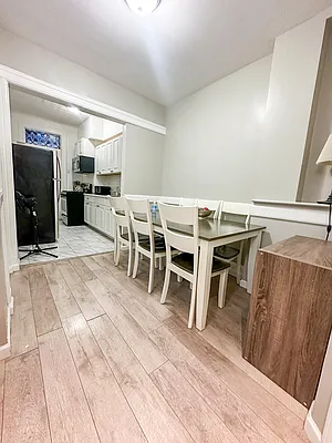 Rented by Compass | media 38