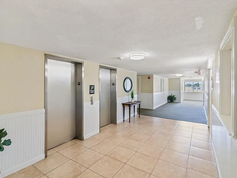 1515 E Broward Blvd #403 — Photo 14