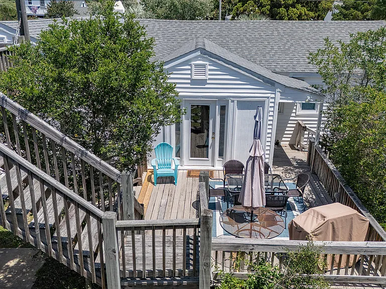 1534 Ann St — Photo 29