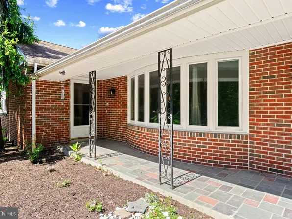 5422 Woodbine Rd, Woodbine, MD 21797