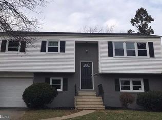 420 Fairway Dr, Mechanicsburg, PA 17055