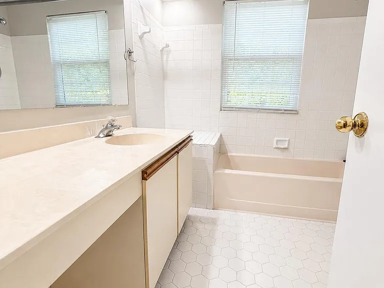 982 Yachtsman Way — Photo 21