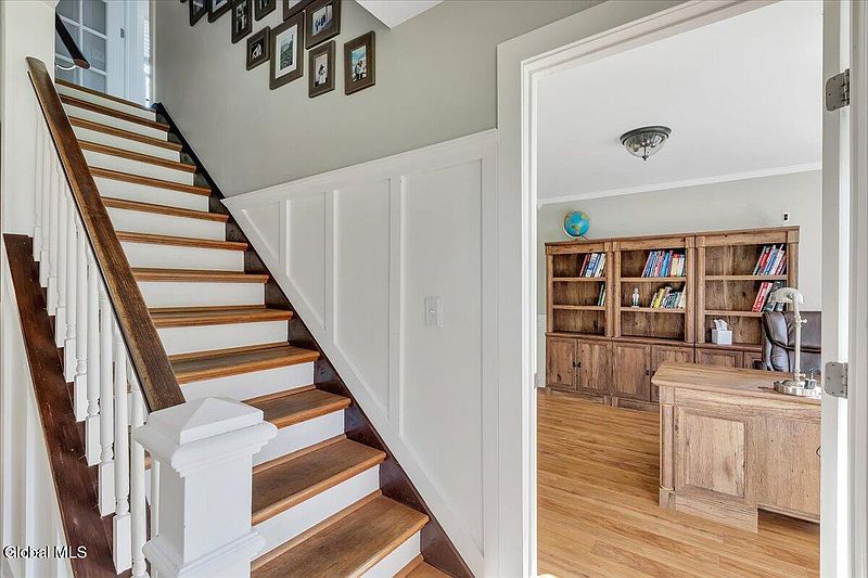 5th image of 3 Sweetbriar Lane