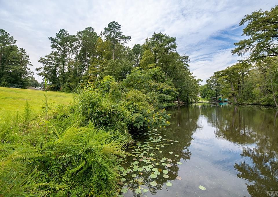 1st image of 213 Creek Trl
