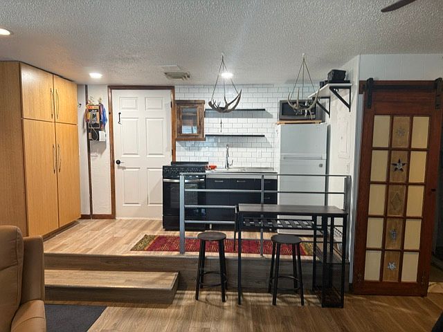1st image of 2146 Bookcliff Ave #B