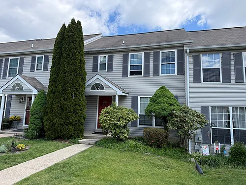 120 Village Dr Photo 1