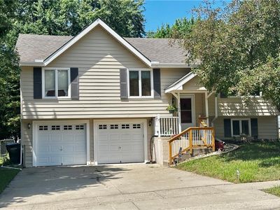 3508 Tudor Dr, Leavenworth, KS, 66048