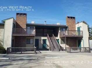 1321 1/2 17th St APT A, Cody, WY 82414