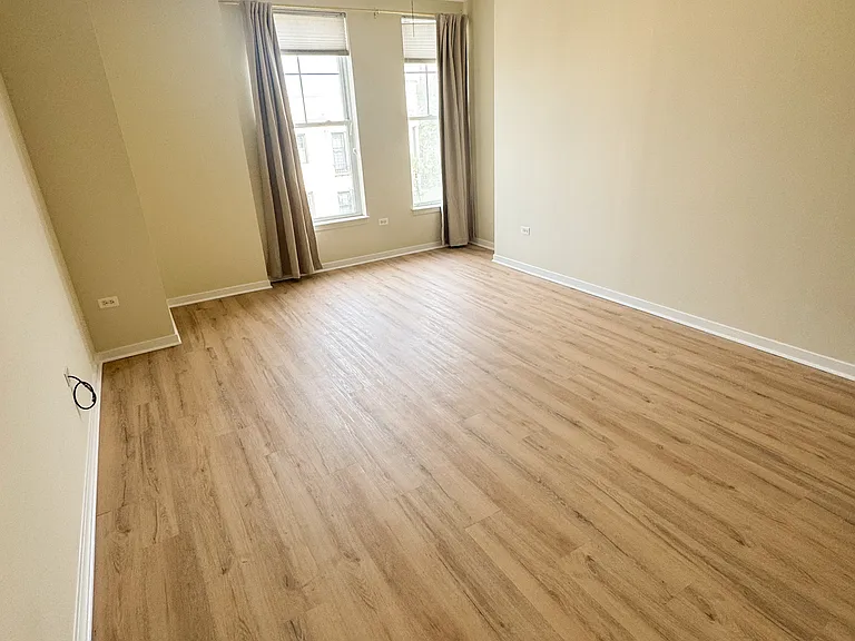 7243 Madison St #319 — Photo 6