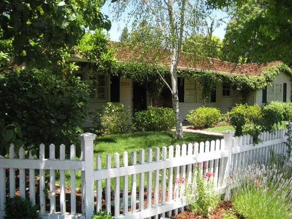 1894 Oak Knoll Ln, Menlo Park, CA 94025