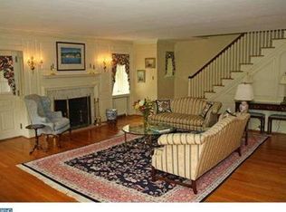 20 Waterman Ave, Philadelphia, PA 19118