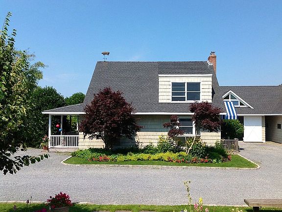 Front View of Country Guest House