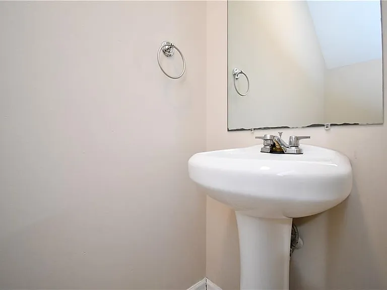 639 Mill Stone Blf #A — Photo 34