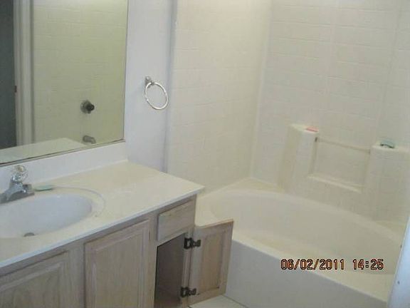 5th image of 850 N 62nd Ave