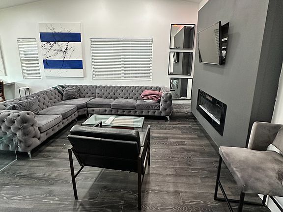 2nd image of 11722 Privet Pl