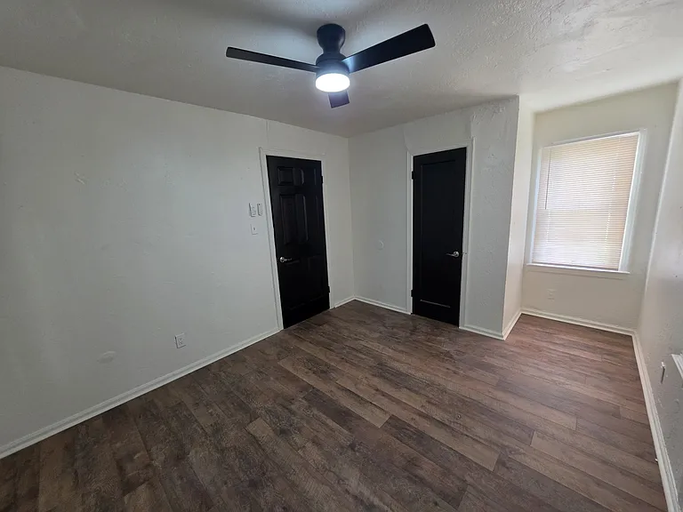 314 W Marshall Dr — Photo 5