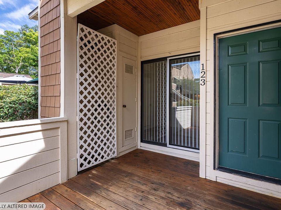 1st image of 901 Russell Avenue #123