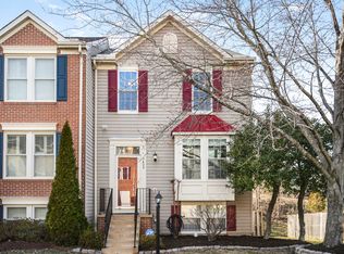 7422 Gadsby Sq #1, Alexandria, VA 22315