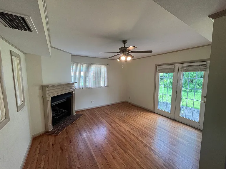 817 Mira Vista Dr SE — Photo 8