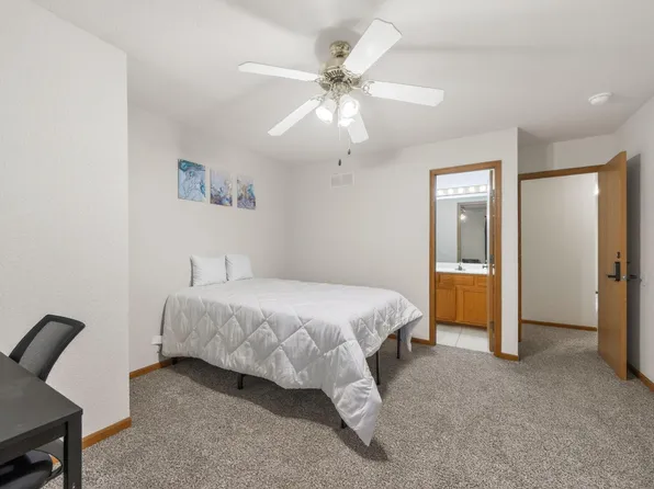 (undisclosed Address), Blue Springs, MO 64014