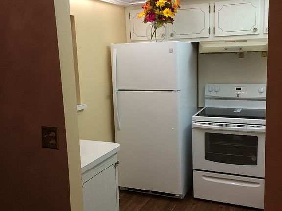 3rd image of 167 Lyndhurst L