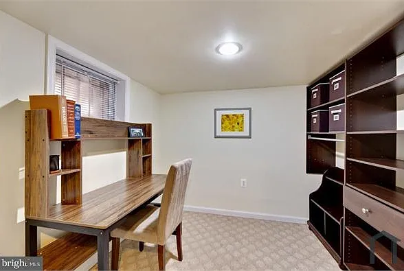 1637 Kramer St NE — Photo 5