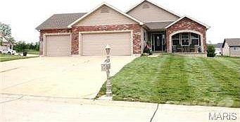 3rd image of 111 Meadowstone Dr