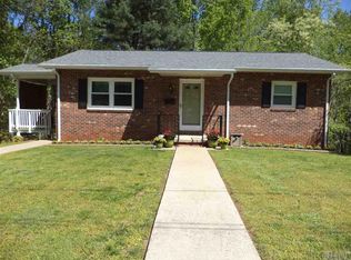 16 Circle St, Granite Falls, NC 28630