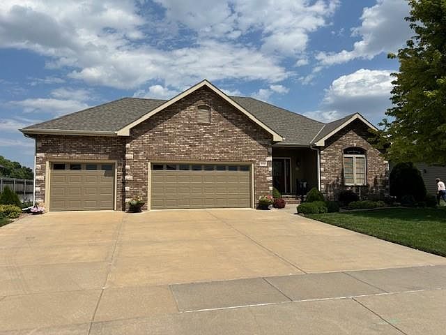 1st image of 2123 Redhawk Ln